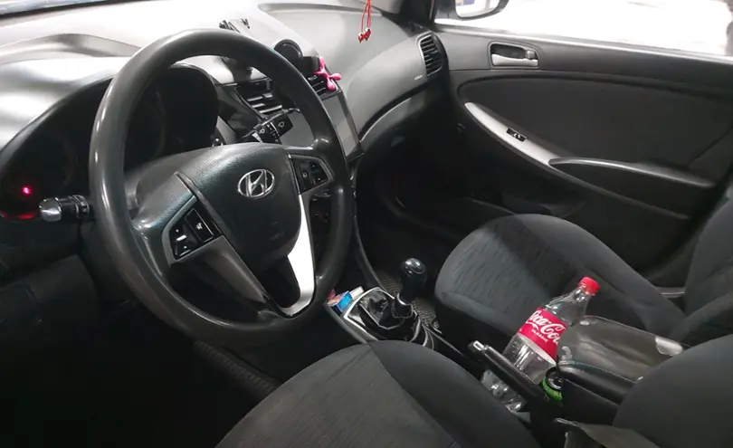 Hyundai Solaris 2015 года за 4 500 000 тг. в Астана фото 5