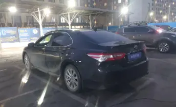 Toyota Camry 2018 года за 11 000 000 тг. в Алматы фото 4