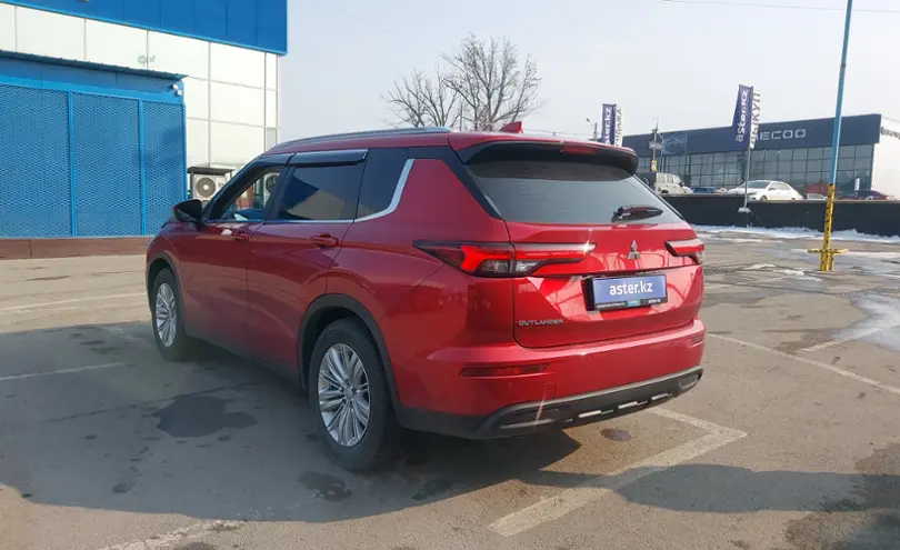 Mitsubishi Outlander 2022 года за 15 500 000 тг. в Алматы фото 4