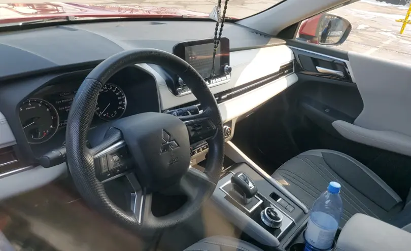 Mitsubishi Outlander 2022 года за 15 500 000 тг. в Алматы фото 5