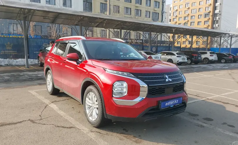 Mitsubishi Outlander 2022 года за 15 500 000 тг. в Алматы фото 2