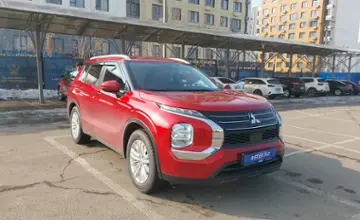 Mitsubishi Outlander 2022 года за 15 500 000 тг. в Алматы фото 2