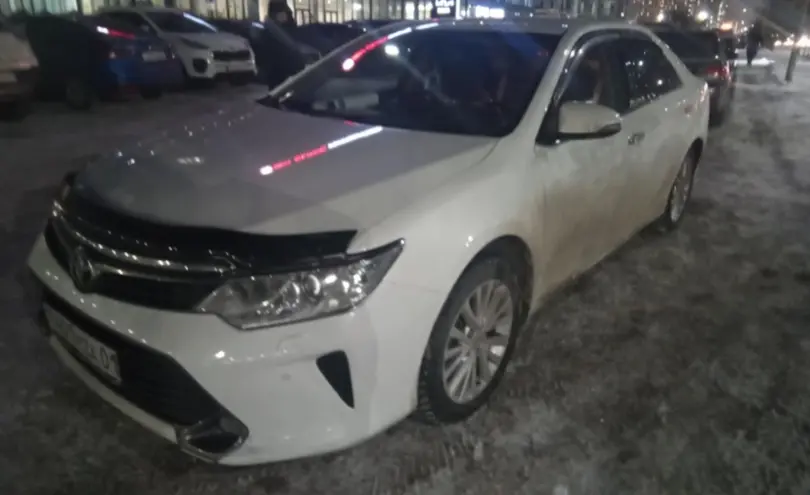 Toyota Camry 2015 года за 10 000 000 тг. в Астана