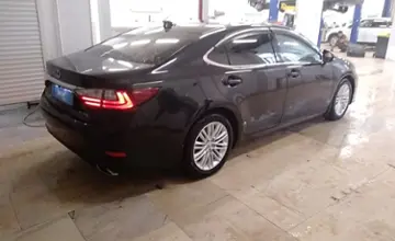Lexus ES 2017 года за 18 000 000 тг. в Актобе