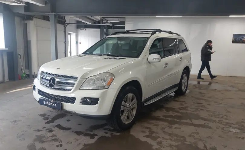 Mercedes-Benz GL-Класс 2007 года за 10 000 000 тг. в Астана