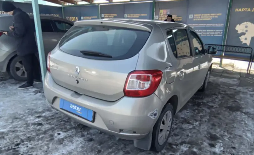 Renault Sandero 2015 года за 3 400 000 тг. в Талдыкорган фото 5