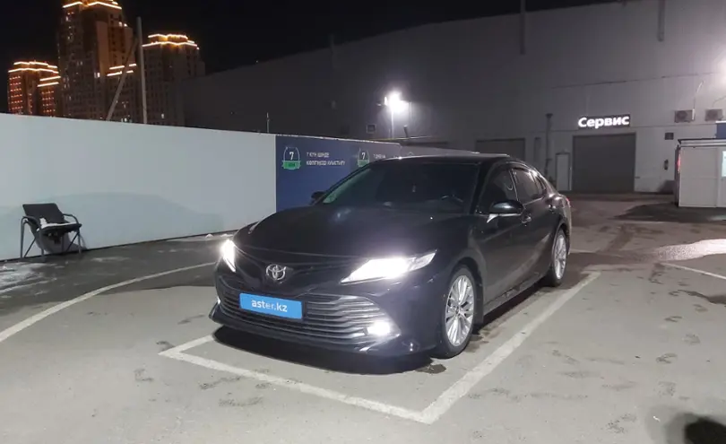 Toyota Camry 2019 года за 16 000 000 тг. в Шымкент