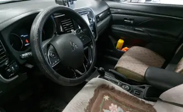 Mitsubishi Outlander 2016 года за 11 500 000 тг. в Астана фото 5