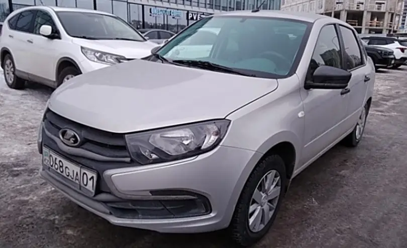 LADA (ВАЗ) Granta 2019 года за 3 800 000 тг. в Астана