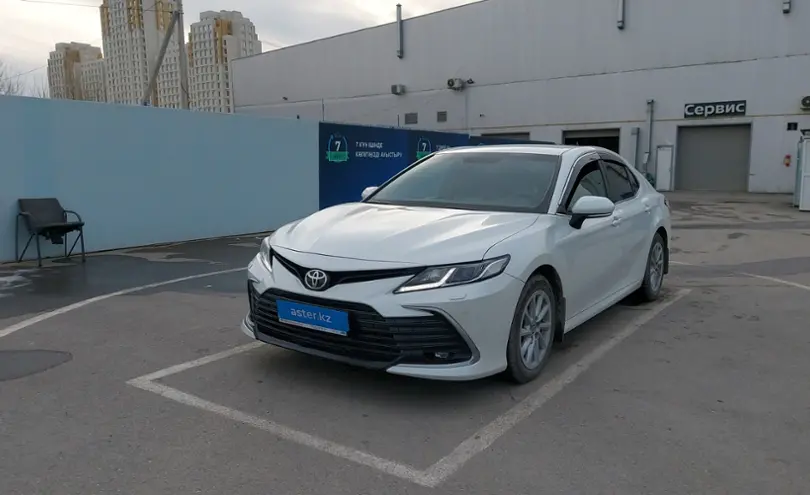 Toyota Camry 2021 года за 13 500 000 тг. в Шымкент