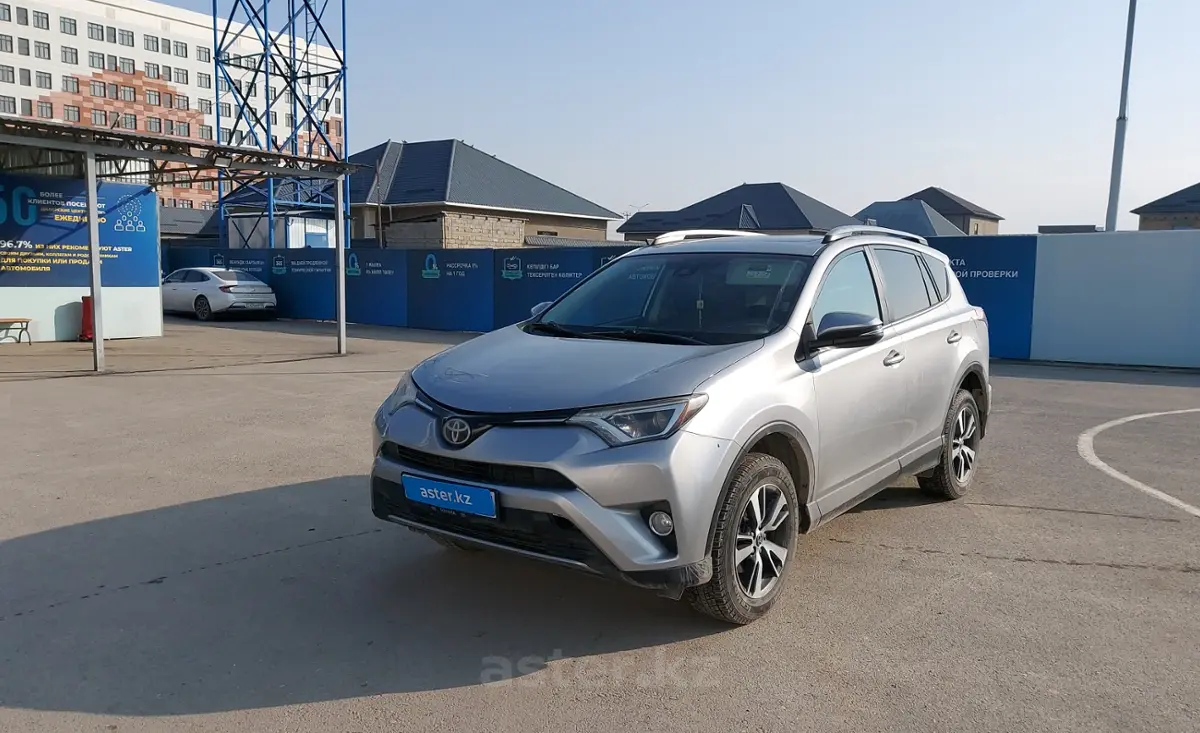 Toyota RAV4 2017 года за 10 000 000 тг. в Шымкент