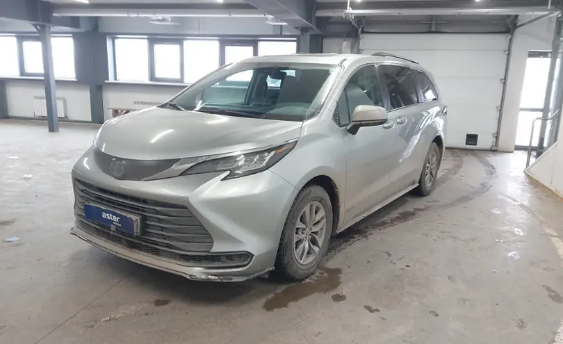 Toyota Sienna 2021 года за 20 000 000 тг. в Астана