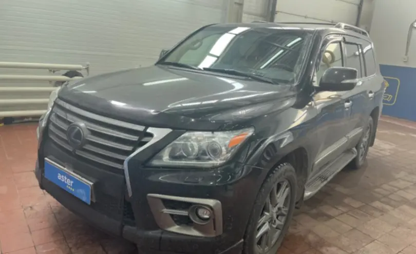 Lexus LX 2015 года за 27 000 000 тг. в Астана