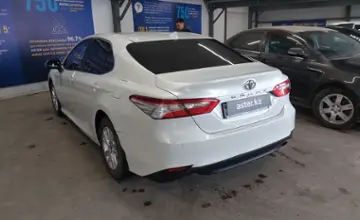 Toyota Camry 2019 года за 12 500 000 тг. в Астана фото 4