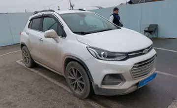 Chevrolet Tracker 2020 года за 7 900 000 тг. в Шымкент фото 2