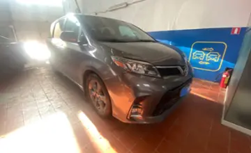 Toyota Sienna 2015 года за 13 500 000 тг. в Астана фото 3