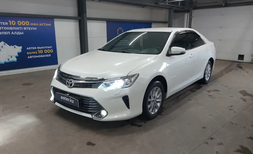 Toyota Camry 2015 года за 11 500 000 тг. в Астана