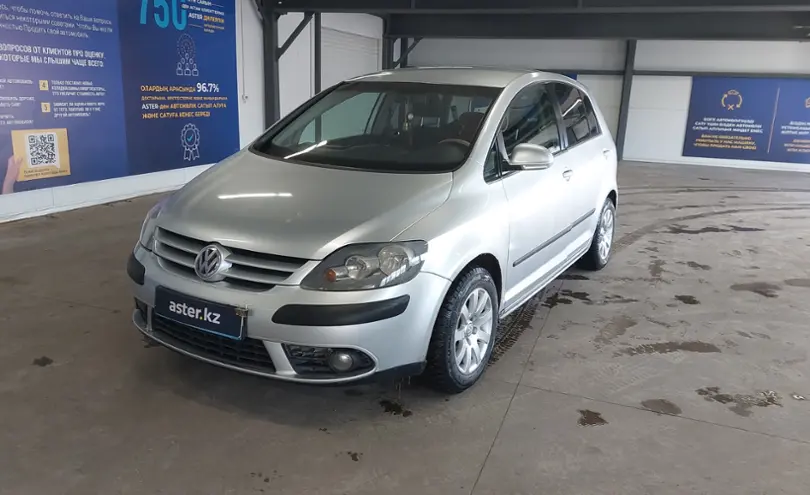 Volkswagen Golf Plus 2009 года за 3 500 000 тг. в Астана