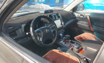 Toyota Highlander 2011 года за 12 000 000 тг. в Алматы фото 5