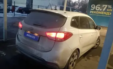 Kia Carens 2013 года за 7 100 000 тг. в Алматы