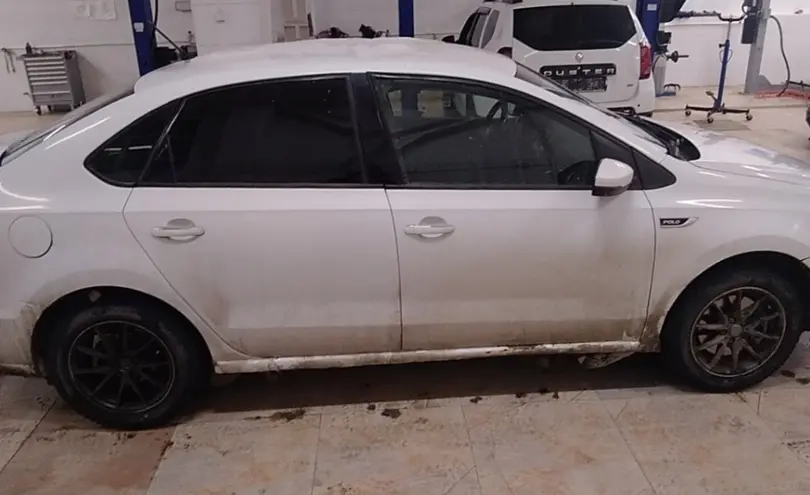 Volkswagen Polo 2015 года за 5 000 000 тг. в Актобе фото 4