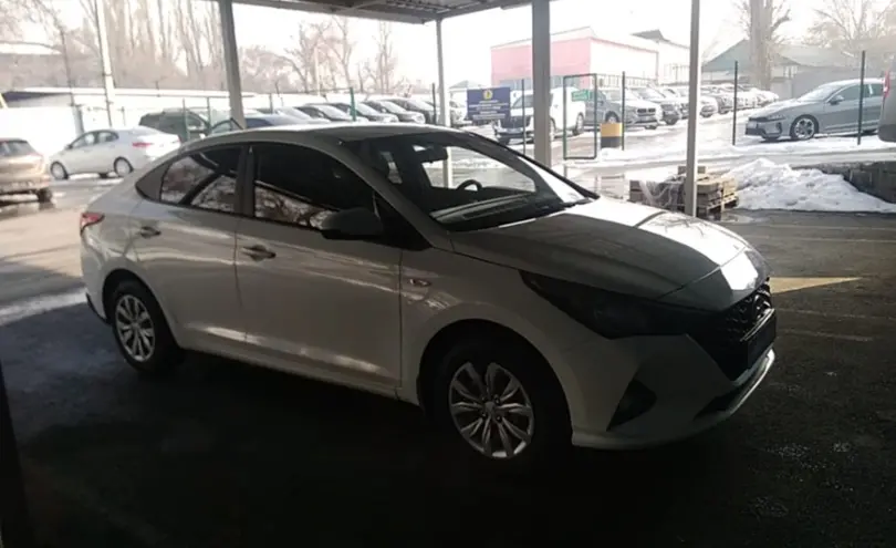 Hyundai Accent 2021 года за 5 500 000 тг. в Алматы фото 3