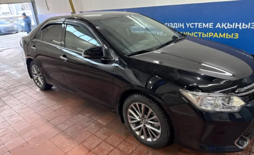 Toyota Camry 2017 года за 13 500 000 тг. в Астана фото 4