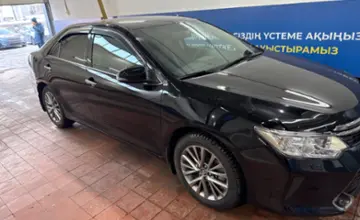 Toyota Camry 2017 года за 13 500 000 тг. в Астана фото 4