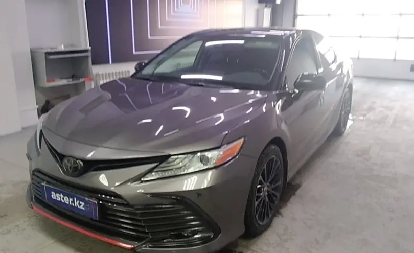 Toyota Camry 2022 года за 16 100 000 тг. в Павлодар