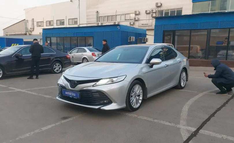 Toyota Camry 2021 года за 15 000 000 тг. в Алматы