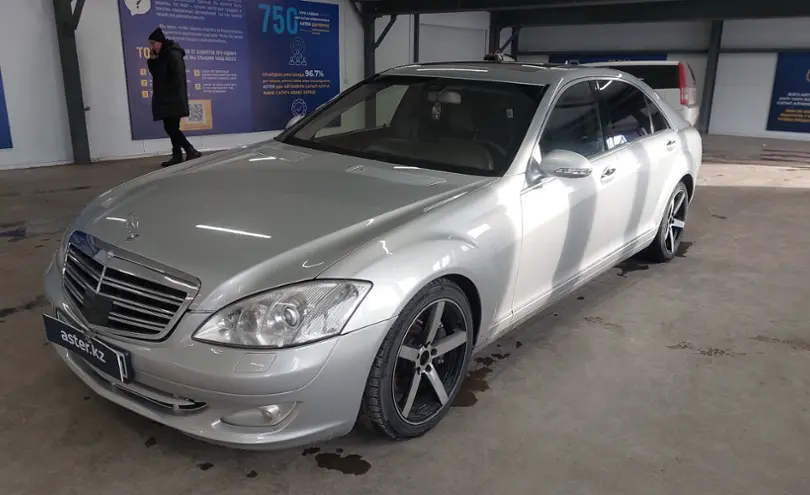 Mercedes-Benz S-Класс 2007 года за 7 800 000 тг. в Астана