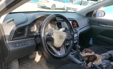 Hyundai Elantra 2019 года за 8 500 000 тг. в Шымкент фото 5