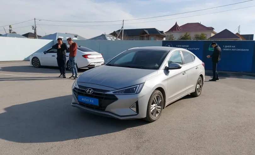 Hyundai Elantra 2019 года за 8 500 000 тг. в Шымкент