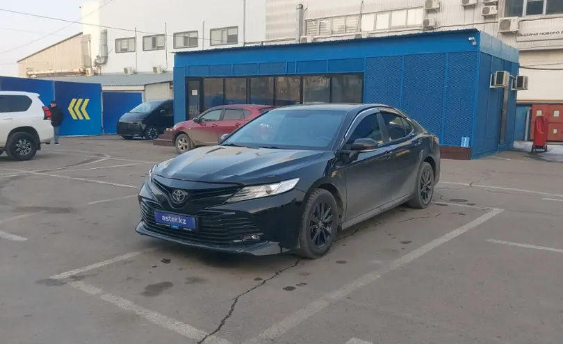 Toyota Camry 2019 года за 10 200 000 тг. в Алматы