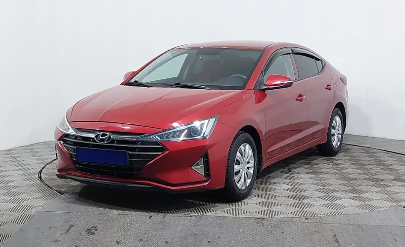 Hyundai Elantra 2019 года за 7 390 000 тг. в Астана