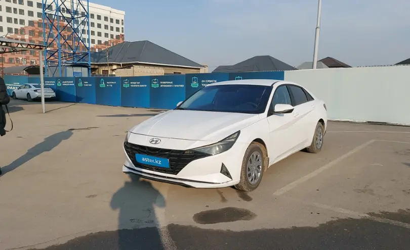 Hyundai Elantra 2022 года за 8 190 000 тг. в Шымкент