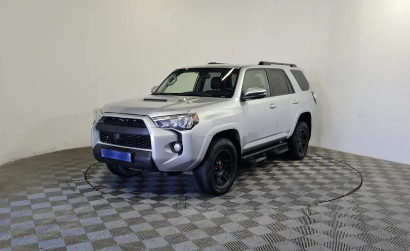 Toyota 4Runner 2018 года за 18 990 000 тг. в Алматы