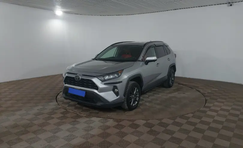 Toyota RAV4 2021 года за 12 000 000 тг. в Шымкент