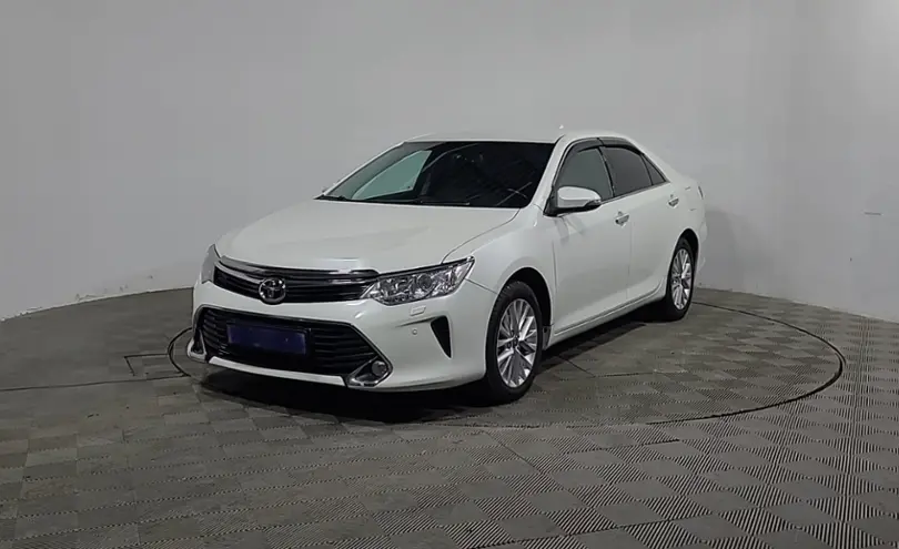 Toyota Camry 2017 года за 11 990 000 тг. в Алматы