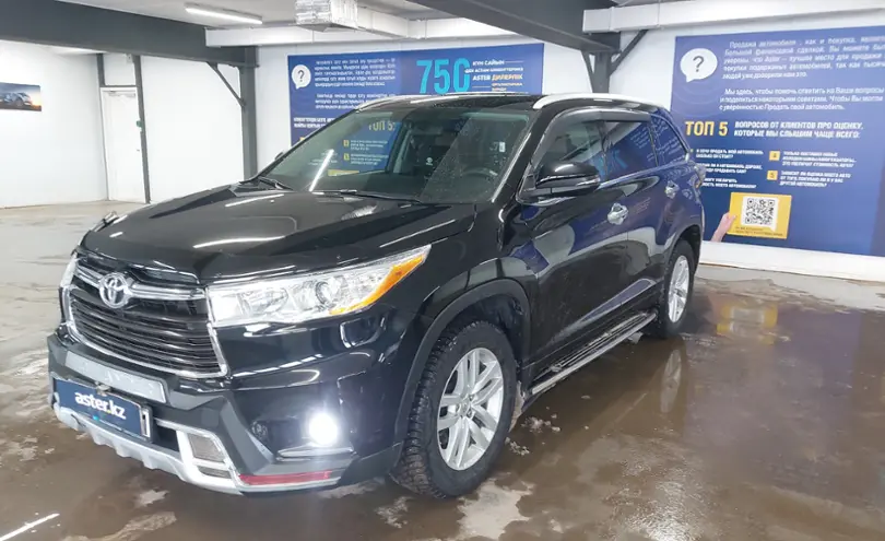 Toyota Highlander 2014 года за 12 550 000 тг. в Астана