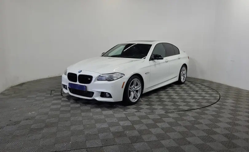 BMW 5 серии 2014 года за 11 500 000 тг. в Алматы