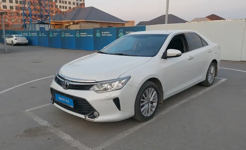 Toyota Camry 2016 года за 12 750 000 тг. в Шымкент