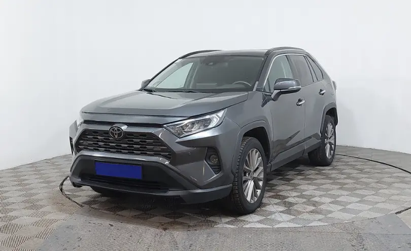 Toyota RAV4 2020 года за 12 890 000 тг. в Астана