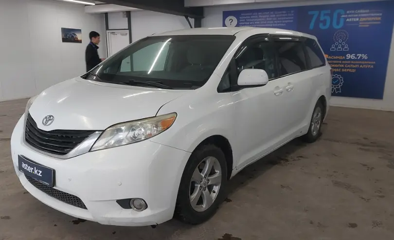 Toyota Sienna 2011 года за 9 500 000 тг. в Астана