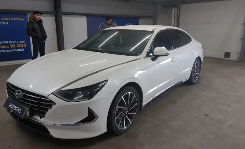 Hyundai Sonata 2021 года за 13 000 000 тг. в Астана