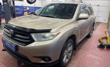 Toyota Highlander 2013 года за 12 500 000 тг. в Астана фото 1