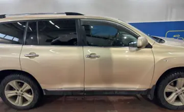 Toyota Highlander 2013 года за 12 500 000 тг. в Астана фото 4