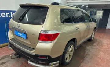 Toyota Highlander 2013 года за 12 500 000 тг. в Астана