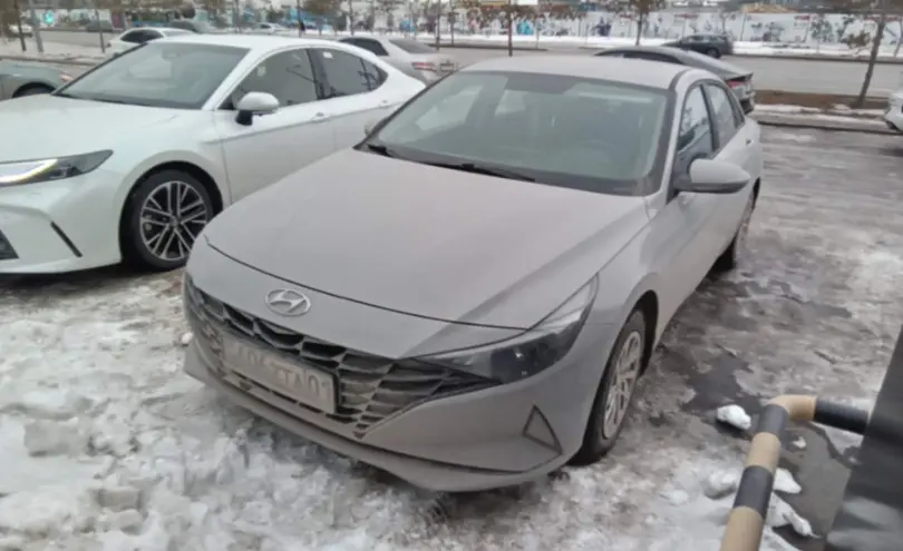 Hyundai Elantra 2022 года за 9 500 000 тг. в Астана