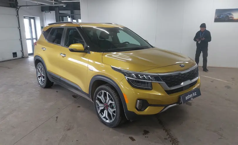 Kia Seltos 2020 года за 10 000 000 тг. в Астана фото 2